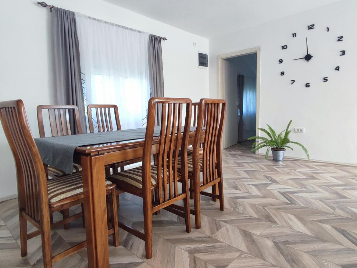 Apartman Flora Vrdnik Eksteriør bilde